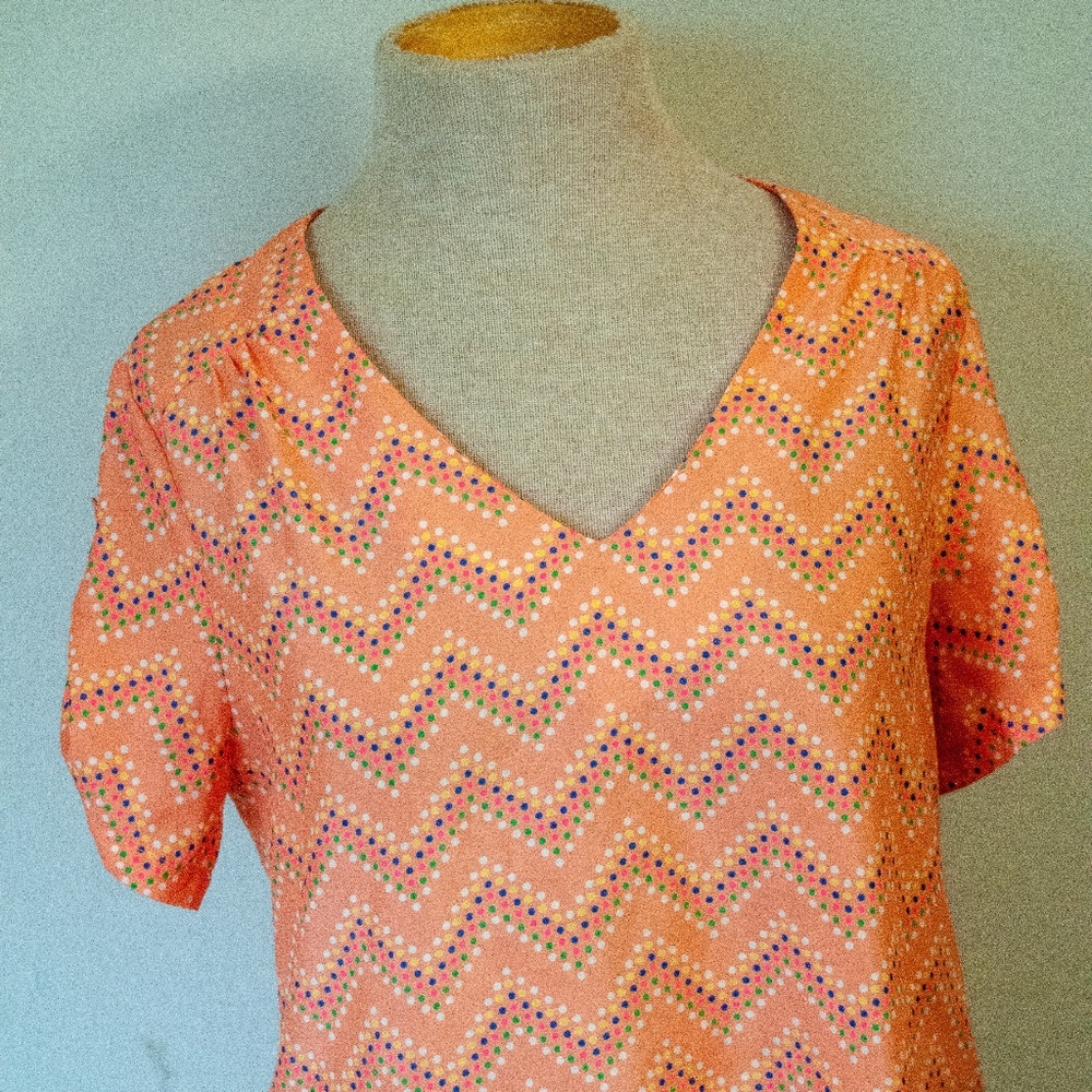 Sweet rain Women's peach polka dot shirt size m